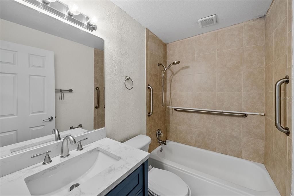 For Rent: $1,695 (3 beds, 2 baths, 1200 Square Feet)