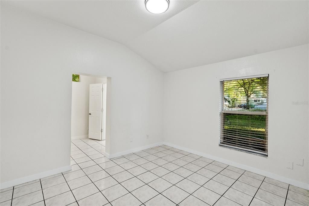 For Rent: $1,695 (3 beds, 2 baths, 1200 Square Feet)