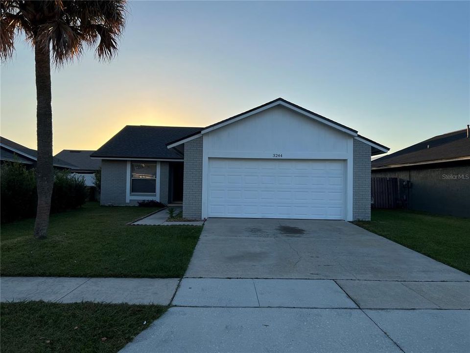 En Renta: $2,500 (3 camas, 2 baños, 1328 Pies cuadrados)