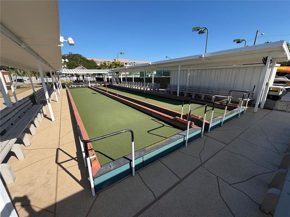 For Sale: $139,000 (1 beds, 1 baths, 1060 Square Feet)