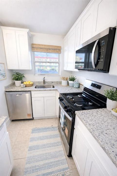 For Sale: $139,000 (1 beds, 1 baths, 1060 Square Feet)