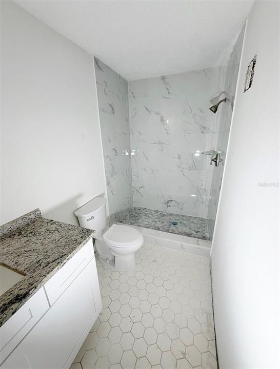 For Sale: $139,000 (1 beds, 1 baths, 1060 Square Feet)