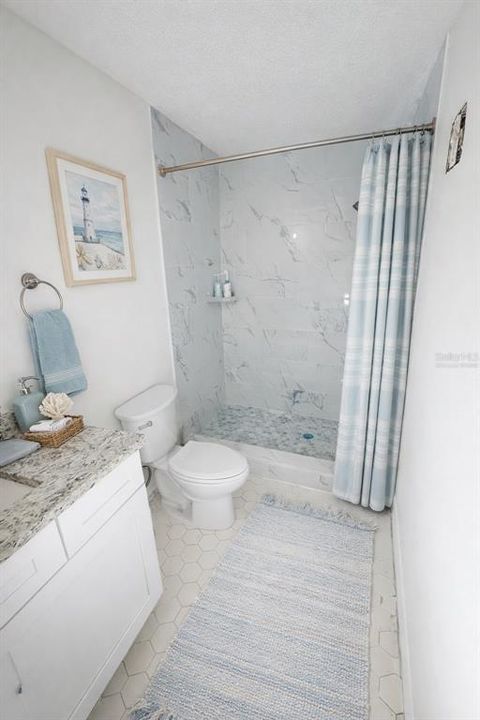 For Sale: $139,000 (1 beds, 1 baths, 1060 Square Feet)