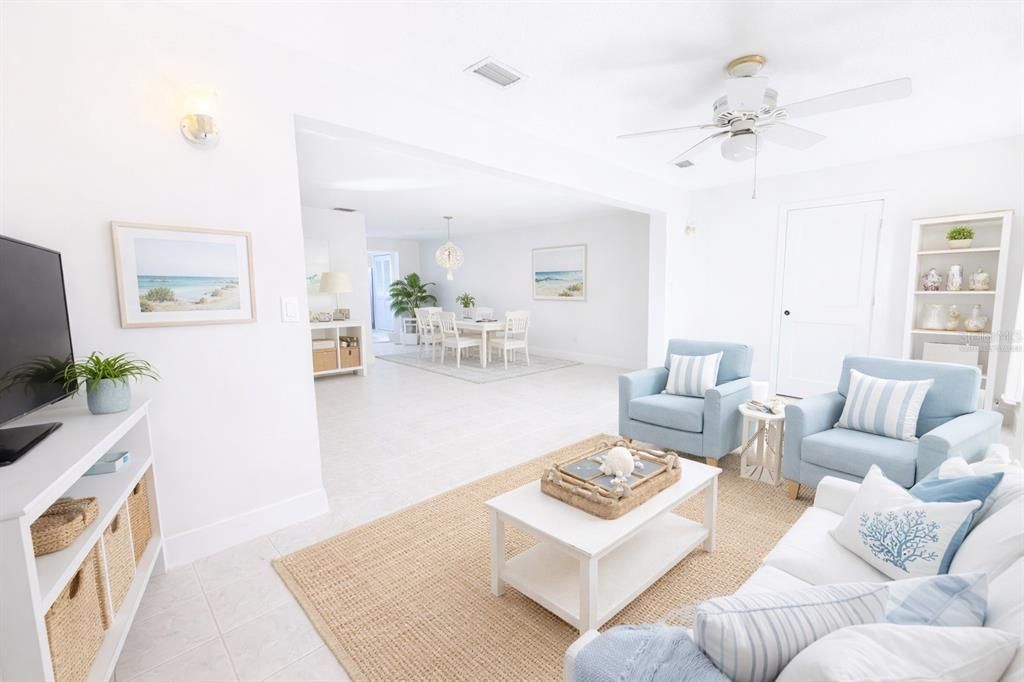 For Sale: $139,000 (1 beds, 1 baths, 1060 Square Feet)