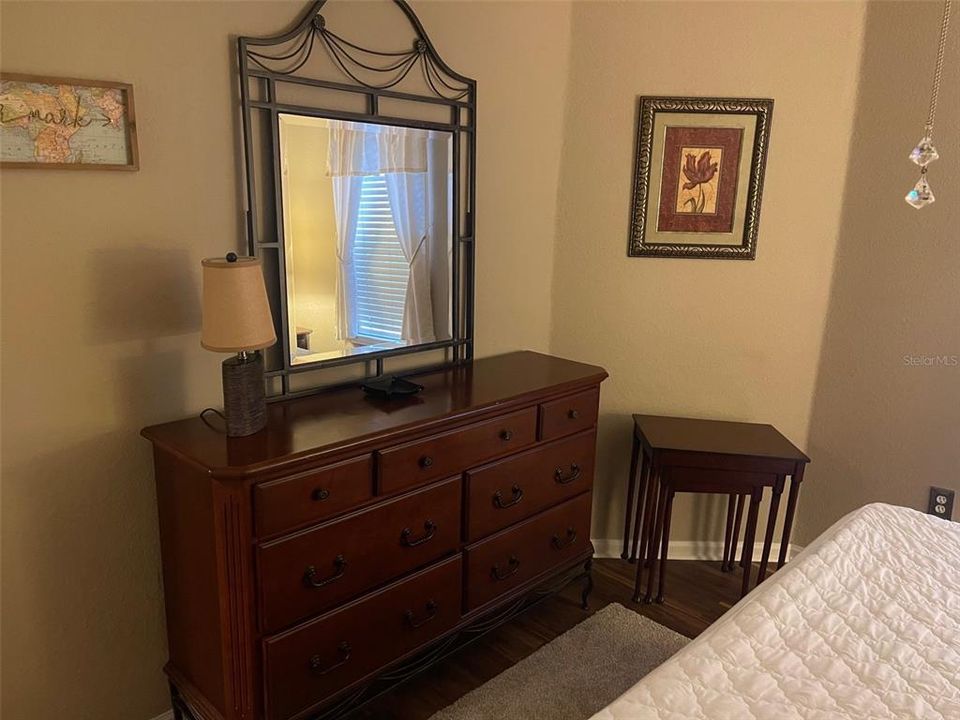 For Rent: $2,000 (1 beds, 1 baths, 700 Square Feet)