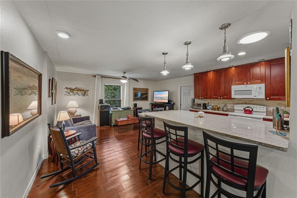 For Sale: $497,999 (3 beds, 3 baths, 1535 Square Feet)