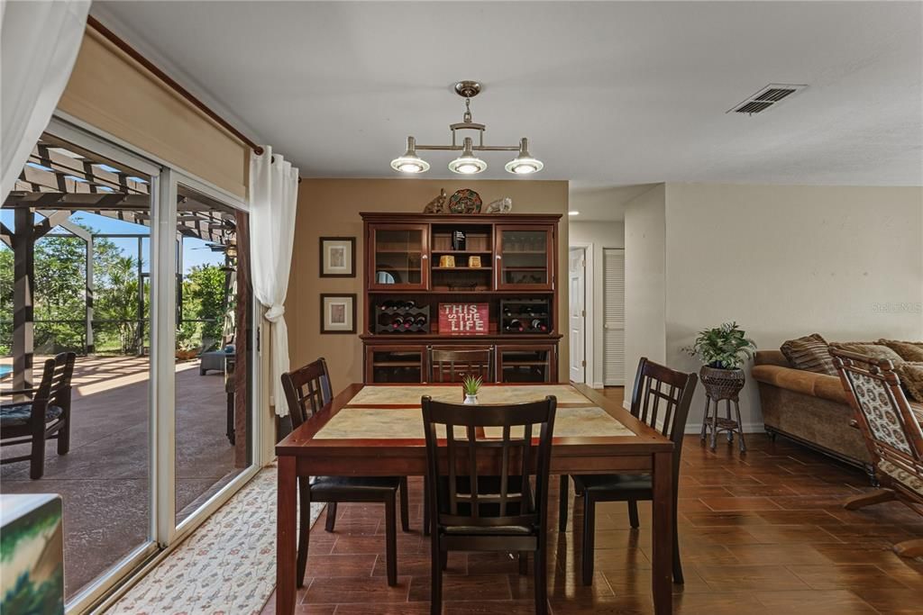 For Sale: $497,999 (3 beds, 3 baths, 1535 Square Feet)