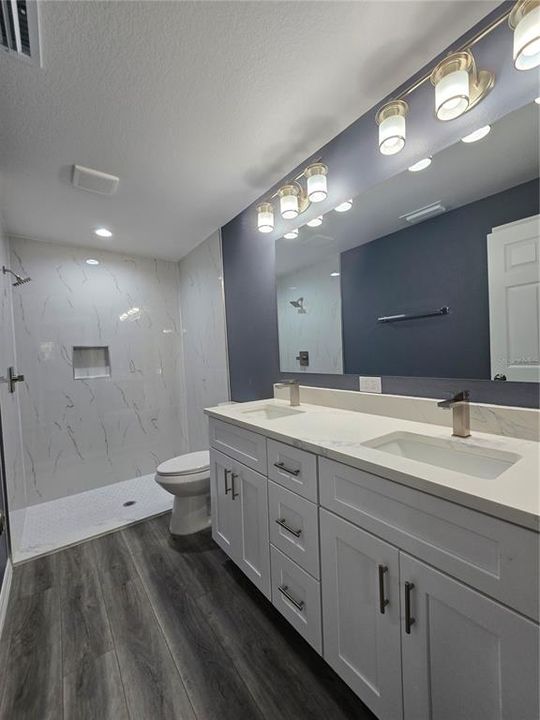 En Venta: $265,000 (3 camas, 2 baños, 1380 Pies cuadrados)