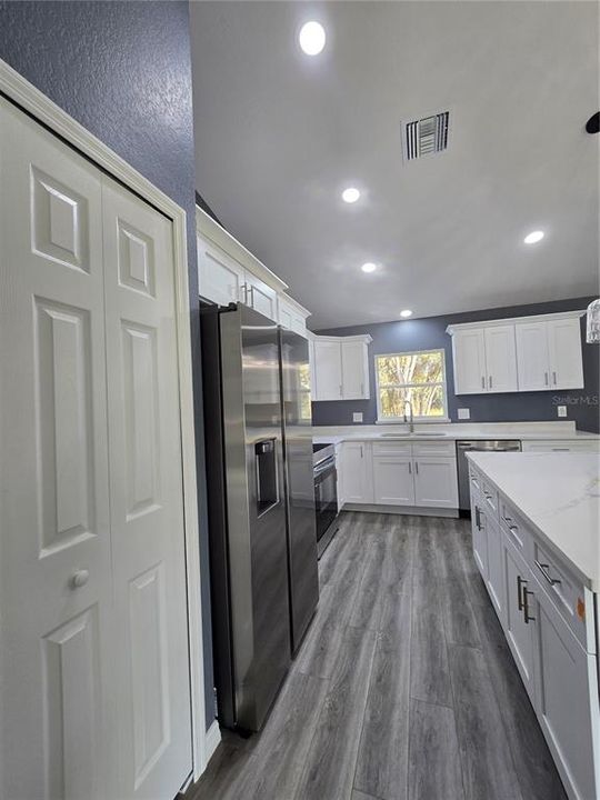 En Venta: $265,000 (3 camas, 2 baños, 1380 Pies cuadrados)