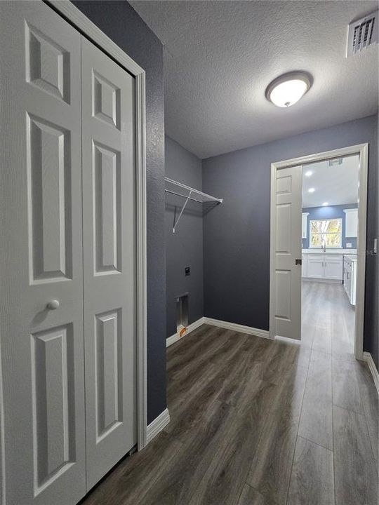 En Venta: $265,000 (3 camas, 2 baños, 1380 Pies cuadrados)