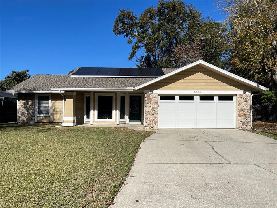 Recently Sold: $315,000 (3 beds, 2 baths, 1322 Square Feet)