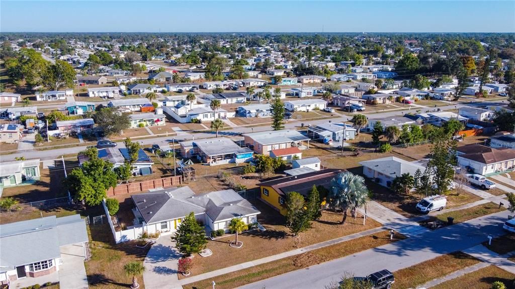 Под контрактом: $190,000 (3 спален, 2 ванн, 1079 Квадратных фут)