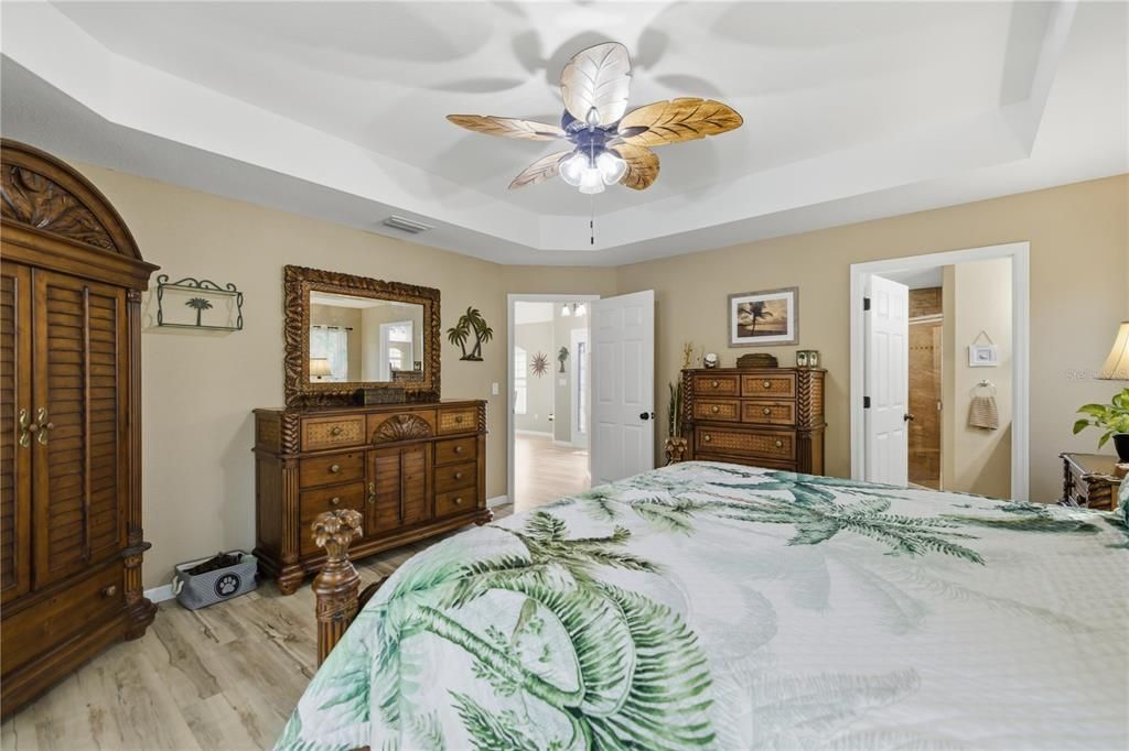 En Venta: $725,000 (3 camas, 2 baños, 1646 Pies cuadrados)