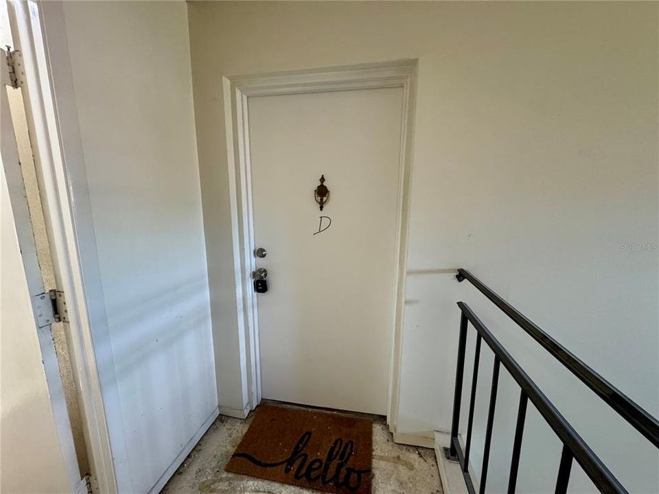 待售: $150,000 (2 贝兹, 2 浴室, 965 平方英尺)