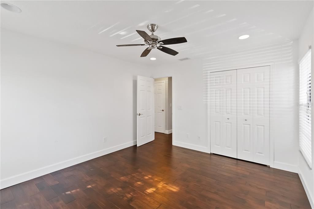 For Sale: $499,900 (3 beds, 2 baths, 1644 Square Feet)