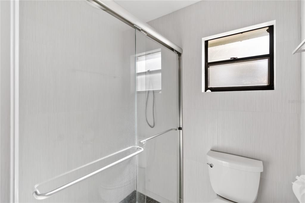 For Sale: $499,900 (3 beds, 2 baths, 1644 Square Feet)