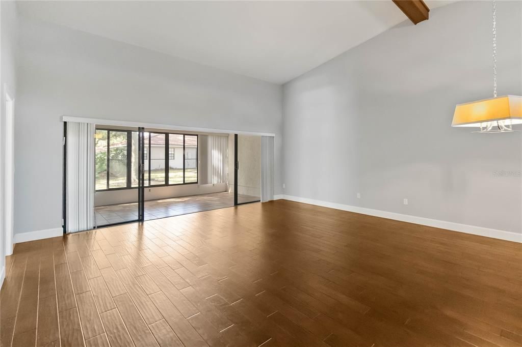 For Sale: $499,900 (3 beds, 2 baths, 1644 Square Feet)