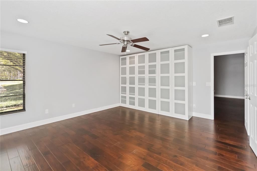 For Sale: $499,900 (3 beds, 2 baths, 1644 Square Feet)