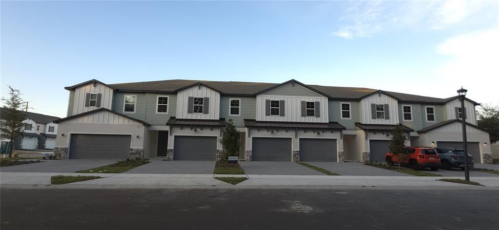 出租: $2,750 (3 贝兹, 2 浴室, 2295 平方英尺)