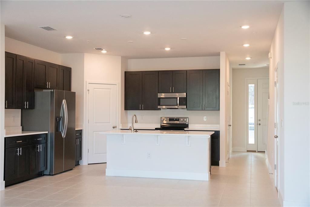 出租: $2,750 (3 贝兹, 2 浴室, 2295 平方英尺)