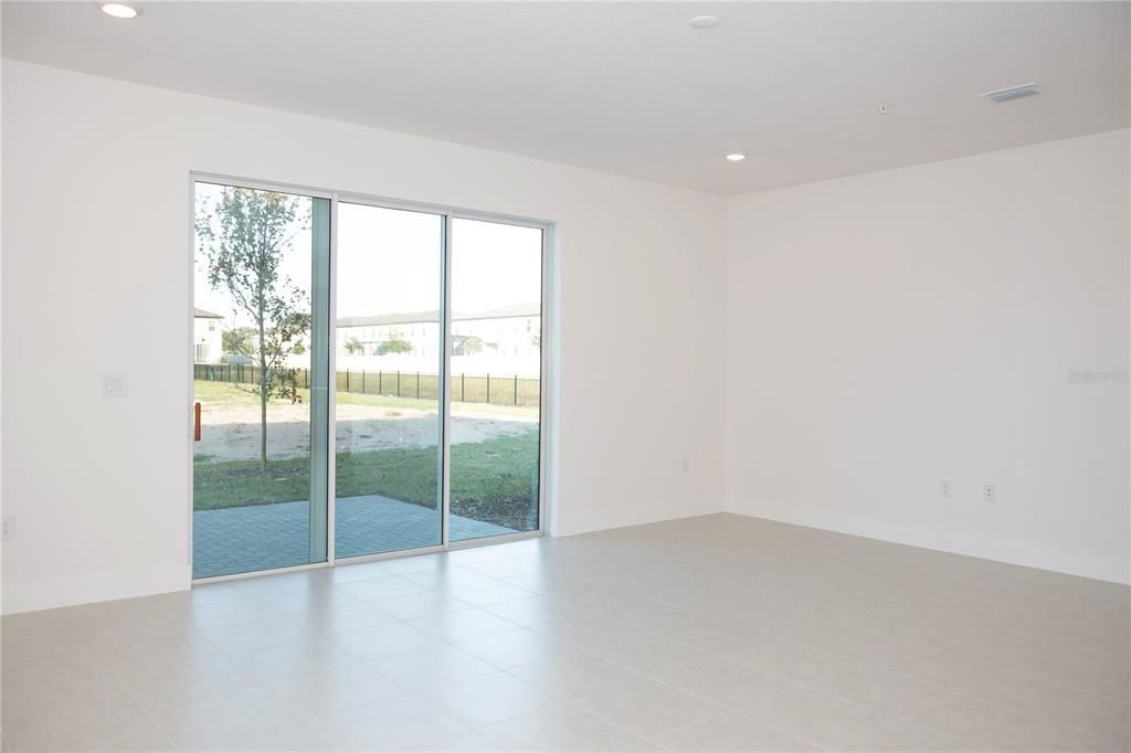 出租: $2,750 (3 贝兹, 2 浴室, 2295 平方英尺)