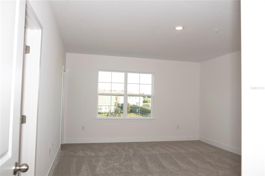 出租: $2,750 (3 贝兹, 2 浴室, 2295 平方英尺)