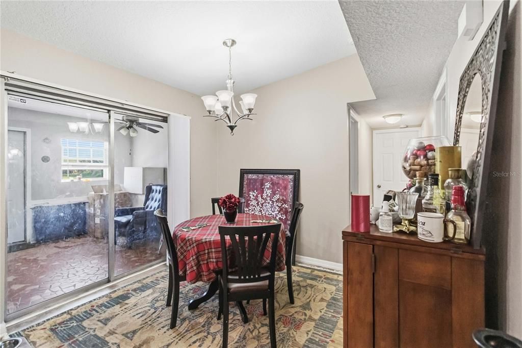 En Venta: $315,000 (3 camas, 2 baños, 1444 Pies cuadrados)