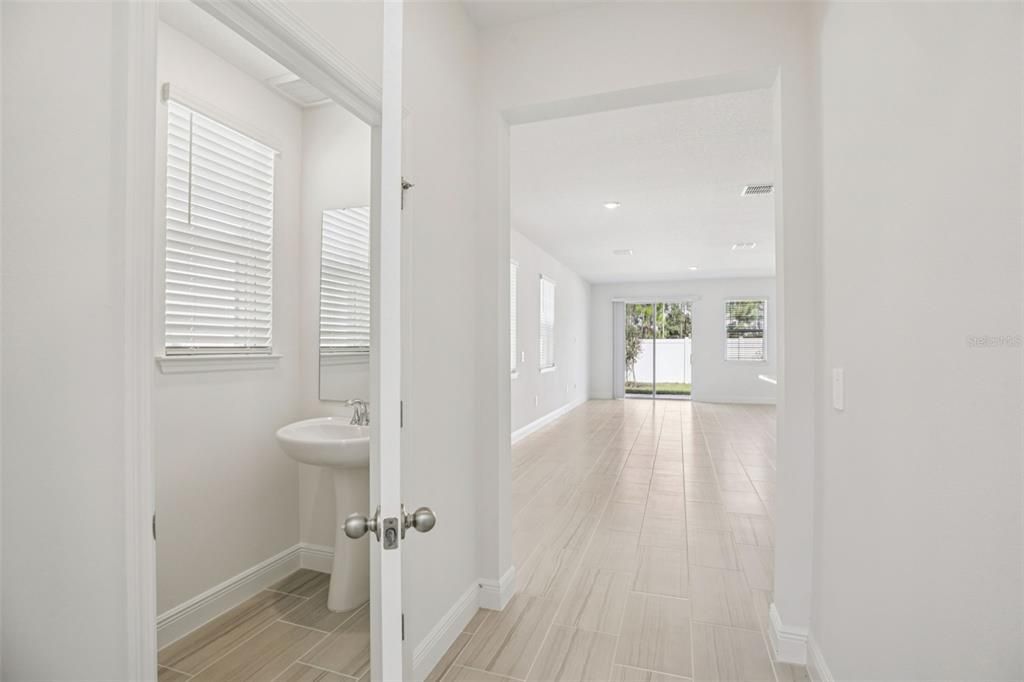 На продажу: $423,000 (4 спален, 2 ванн, 2054 Квадратных фут)