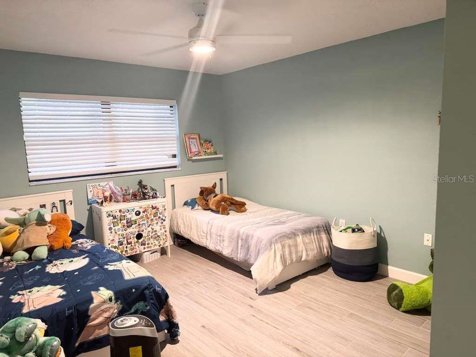 For Sale: $550,000 (4 beds, 2 baths, 1970 Square Feet)