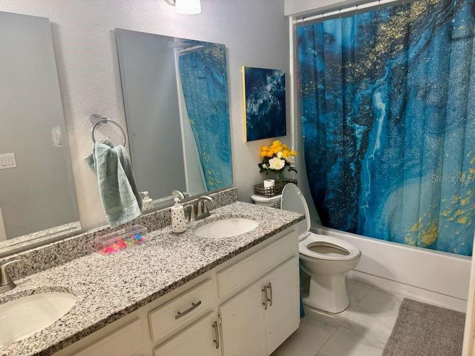 For Sale: $550,000 (4 beds, 2 baths, 1970 Square Feet)