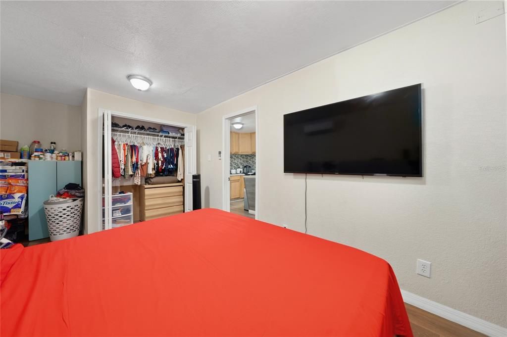 For Sale: $450,900 (3 beds, 2 baths, 1728 Square Feet)