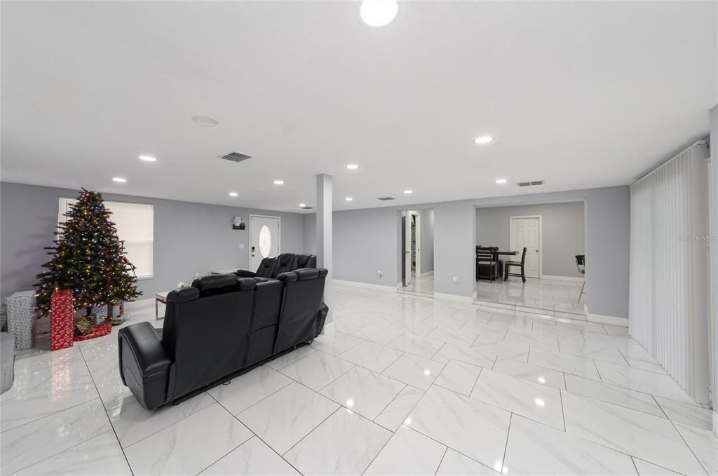 For Sale: $450,900 (3 beds, 2 baths, 1728 Square Feet)