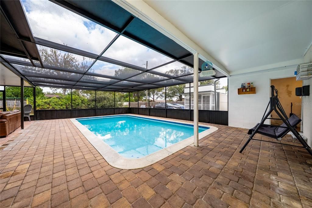 For Sale: $450,900 (3 beds, 2 baths, 1728 Square Feet)