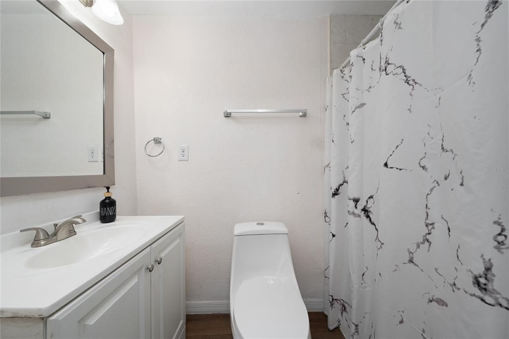 For Sale: $450,900 (3 beds, 2 baths, 1728 Square Feet)