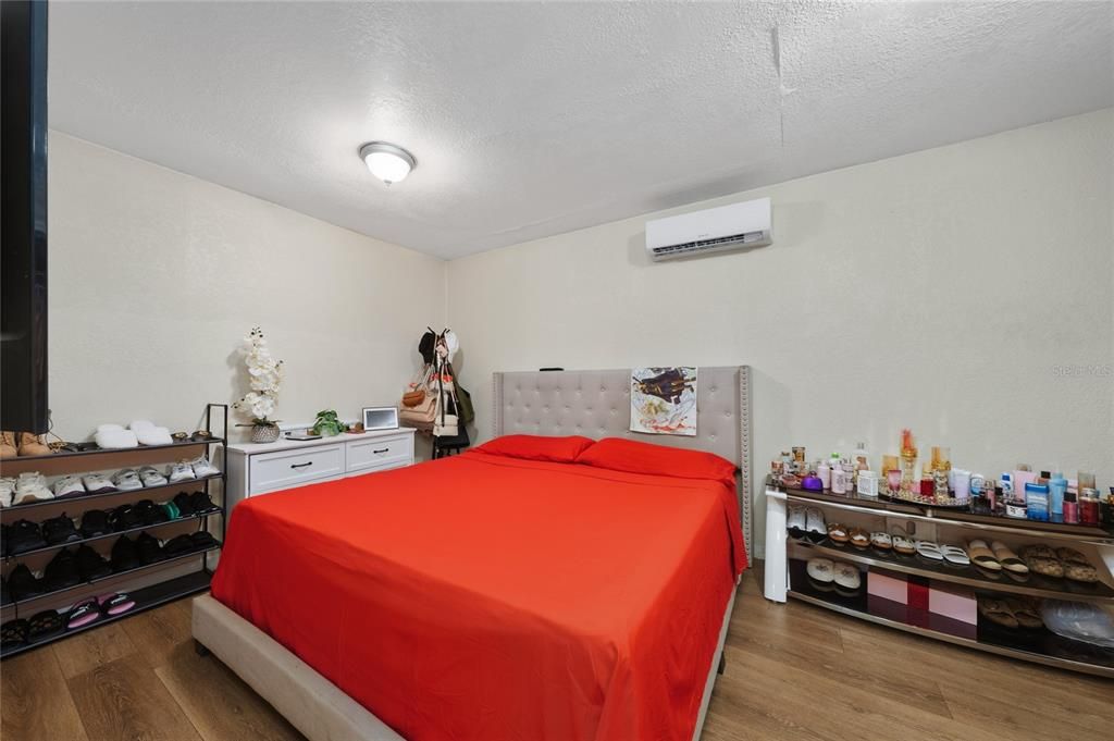 For Sale: $450,900 (3 beds, 2 baths, 1728 Square Feet)