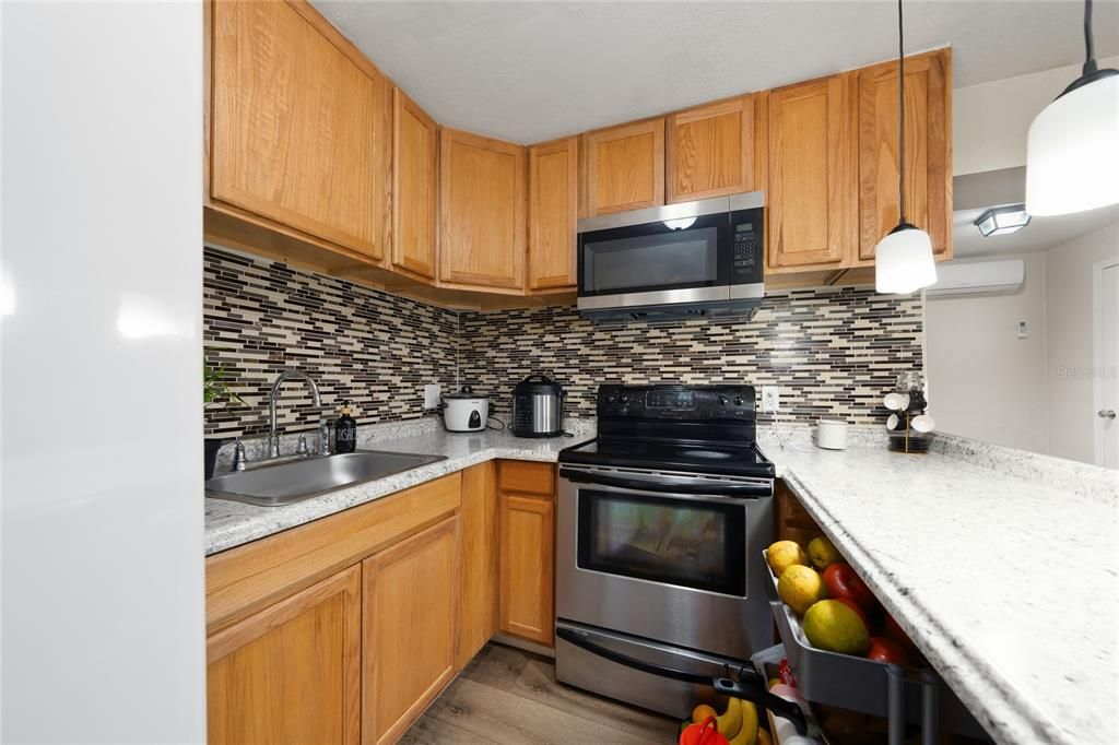 For Sale: $450,900 (3 beds, 2 baths, 1728 Square Feet)