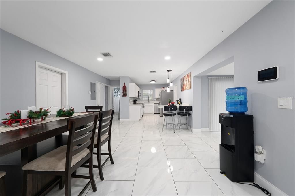 For Sale: $450,900 (3 beds, 2 baths, 1728 Square Feet)