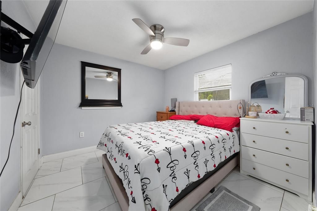 For Sale: $450,900 (3 beds, 2 baths, 1728 Square Feet)