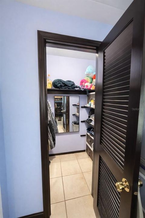 For Sale: $1,200,000 (3 beds, 2 baths, 1760 Square Feet)