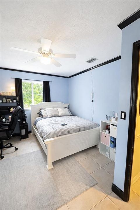 For Sale: $1,200,000 (3 beds, 2 baths, 1760 Square Feet)