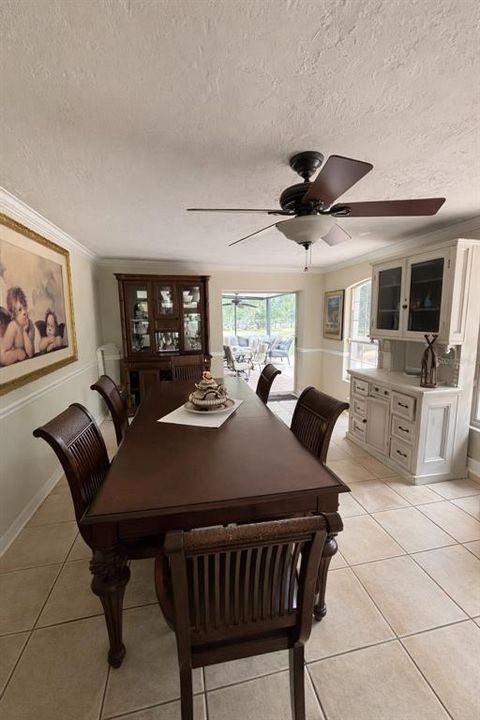 For Sale: $1,200,000 (3 beds, 2 baths, 1760 Square Feet)