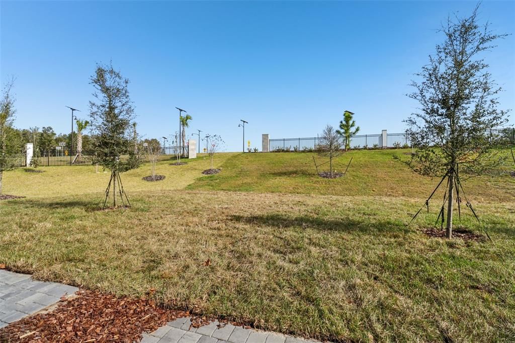 待售: $278,000 (2 贝兹, 2 浴室, 1566 平方英尺)