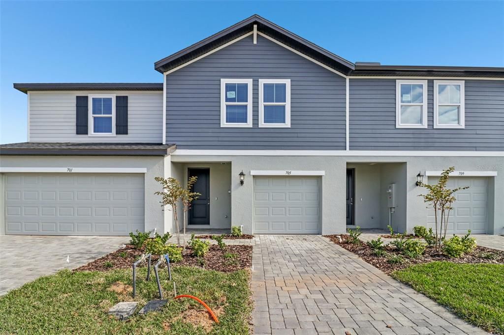 待售: $278,000 (2 贝兹, 2 浴室, 1566 平方英尺)