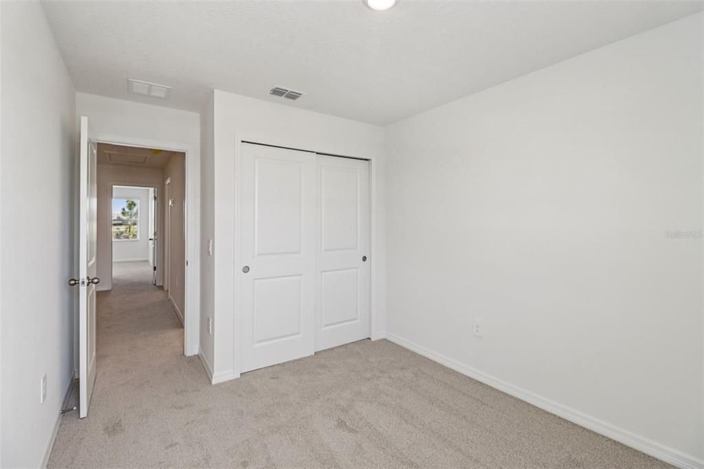 待售: $278,000 (2 贝兹, 2 浴室, 1566 平方英尺)