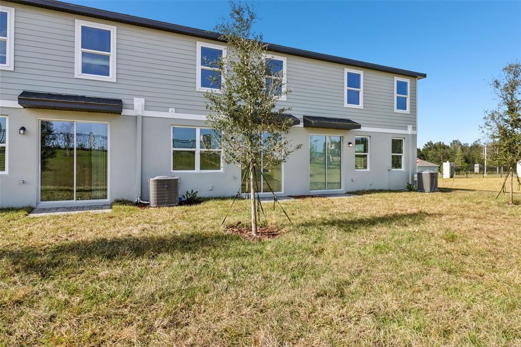 待售: $278,000 (2 贝兹, 2 浴室, 1566 平方英尺)