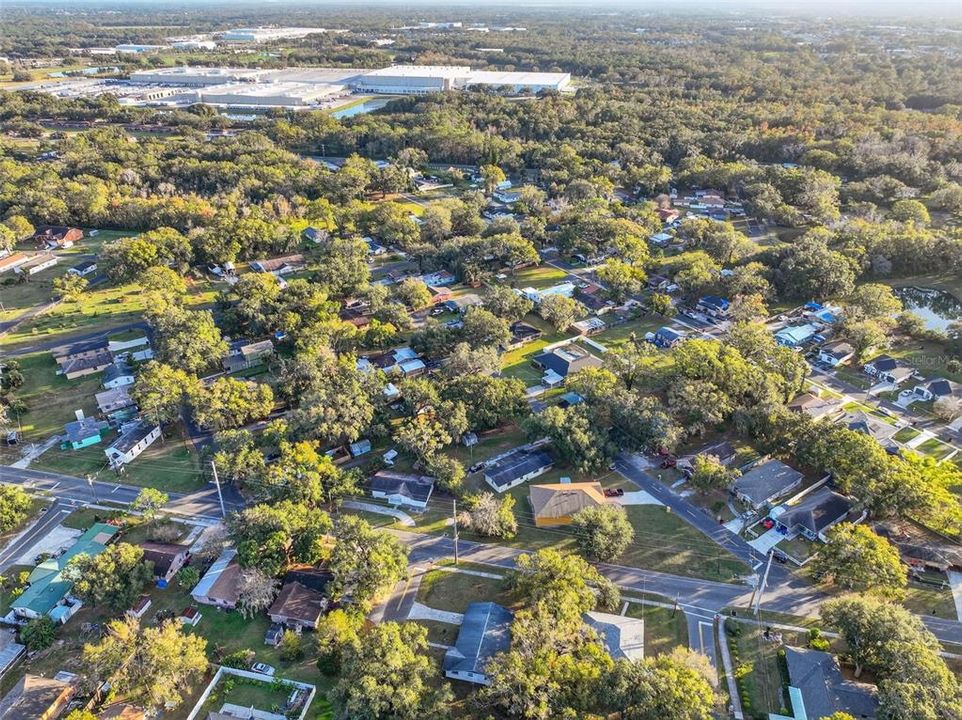 待售: $275,000 (2 贝兹, 1 浴室, 1368 平方英尺)