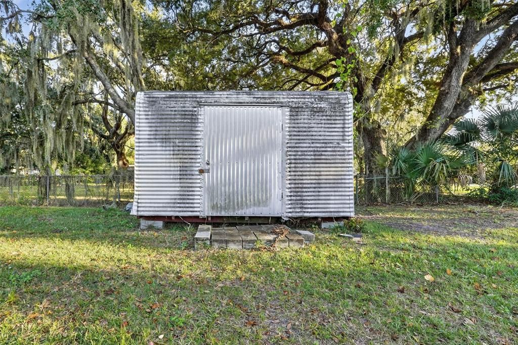 待售: $275,000 (2 贝兹, 1 浴室, 1368 平方英尺)