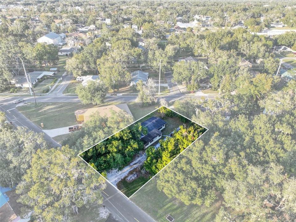 待售: $275,000 (2 贝兹, 1 浴室, 1368 平方英尺)