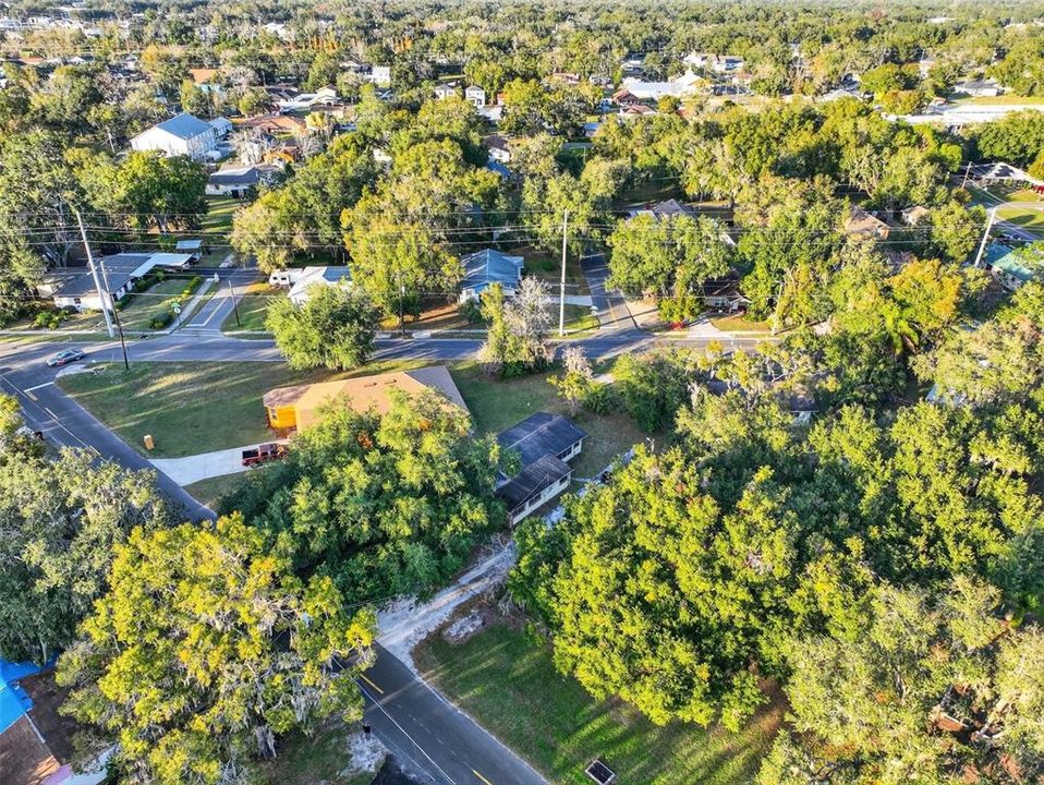 待售: $275,000 (2 贝兹, 1 浴室, 1368 平方英尺)