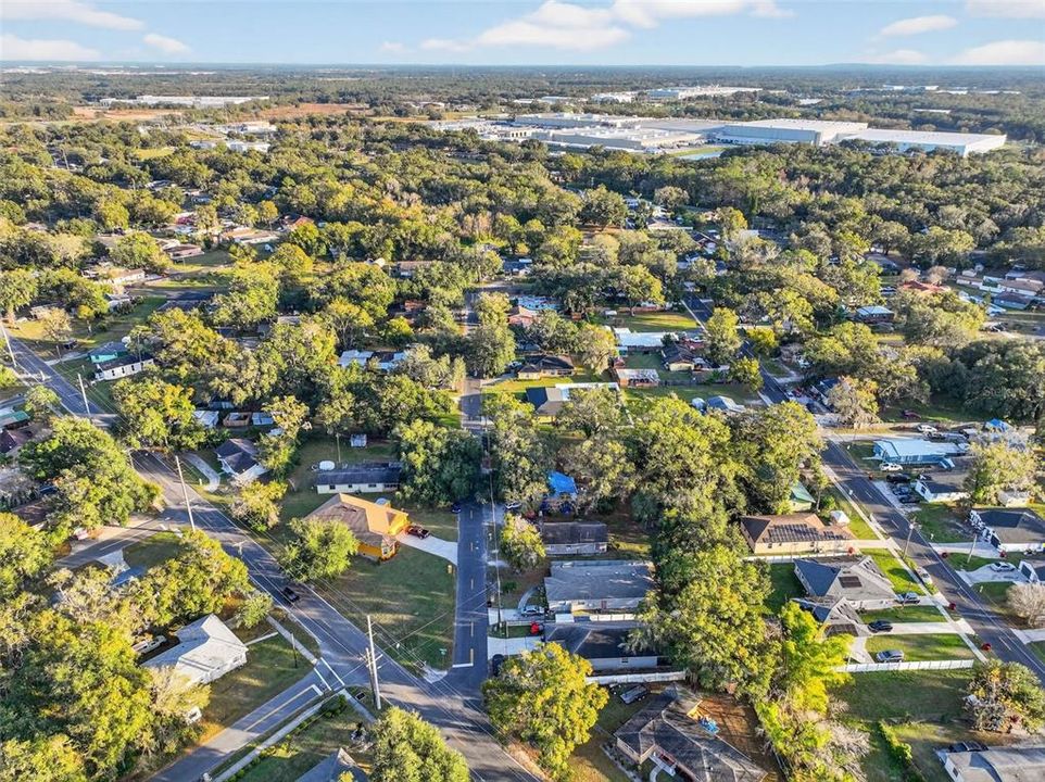 待售: $275,000 (2 贝兹, 1 浴室, 1368 平方英尺)